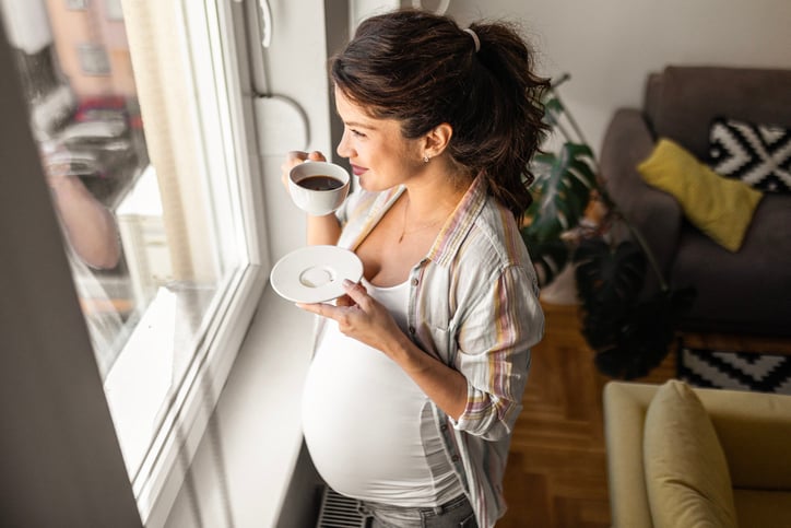 vrouw-drink-koffie